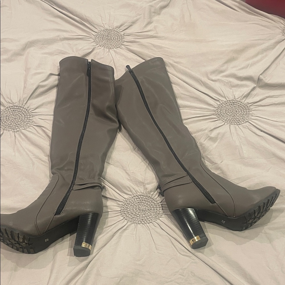 Elegant grey warm fleece Knee-High Boots